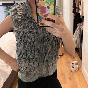Grey knit bongo vest